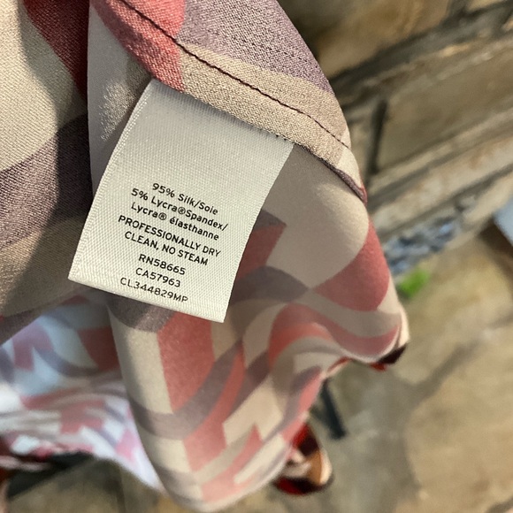 Classiques Entier Women’s Silk Geometric Patterned Blouse - Picture 5 of 5